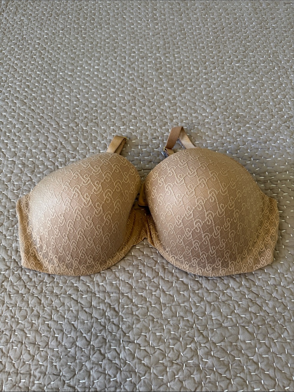 Victoria's Secret Nude Textured T-Shirt Bra